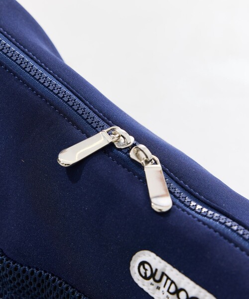 FREAK'S STORE（フリークスストア）の「限定展開　OUTDOOR PRODUCTS/アウトドアプロダクツ　別注 ダンボール ハーフムーン ショルダーバッグ（ショルダーバッグ・レディース・ネイビー/グレー/ブラック・ONE SIZE）」の21枚目の写真