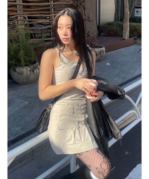 EVRIS（エヴリス）の「エッジデザインプリーツジャンスカ（ジャンパースカート・レディース・グレー/カーキ/アイボリー・SMALL/MEDIUM）」の7枚目の写真