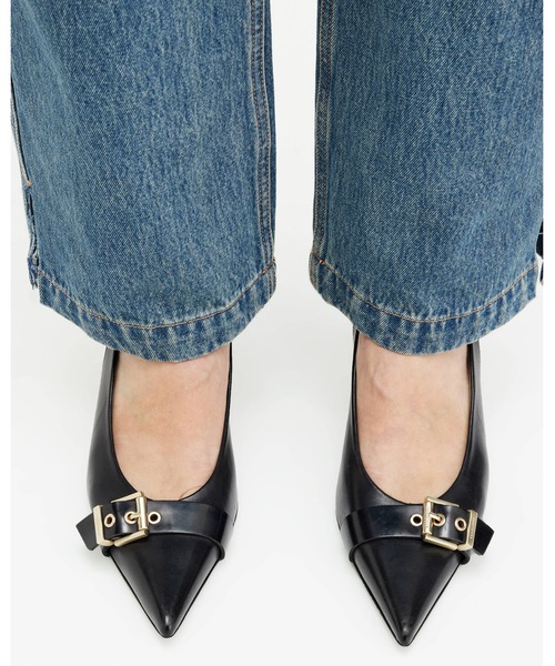 ALLSAINTS（オールセインツ）の「SELINA SLINGBACK LEATHER KITTEN HEELS | SELINA スリングバック レザー キトゥン ヒール（サンダル・レディース・ブラック・UK5/UK6/UK4/UK3）」の4枚目の写真