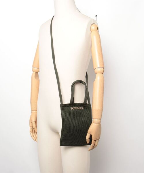 MAISON mou（メゾンムー）の「【sownoas/サウノアーズ】ギフトバッグサコッシュ（ショルダーバッグ・レディース・ネイビー/カーキ・FREE）」の6枚目の写真