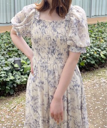 花柄シャーリングロングワンピース