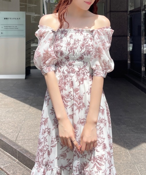 one way（ワンウェイ）の「花柄シャーリングロングワンピース
