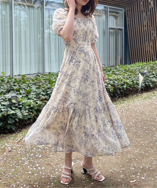 関税・送料込み【Tory Burch】サテン 花柄ロングワンピース セール】花柄シャーリングロングワンピース(ワンピース)|one