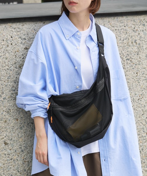 meltum(メルタム)の「OVERSIZED B.D SHIRT(シャツ/ブラウス・メンズ・ホワイト/ブラック/ネイビー/サックスブルー・FREE)」の15枚目の写真