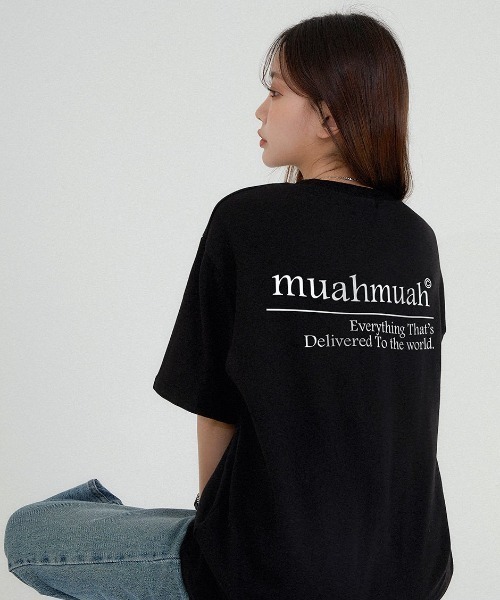muahmuah(ムーアムーア)の「A'GEM/9 × .kom 『muah muah/ムーアムーア』SIGNATURE BACK POINT HALF T-SHIRT/シグニチャーバックポイントハーフTシャツ(Tシャツ/カットソー・レディース・ブラック/ホワイト・FREE)」の9枚目の写真
