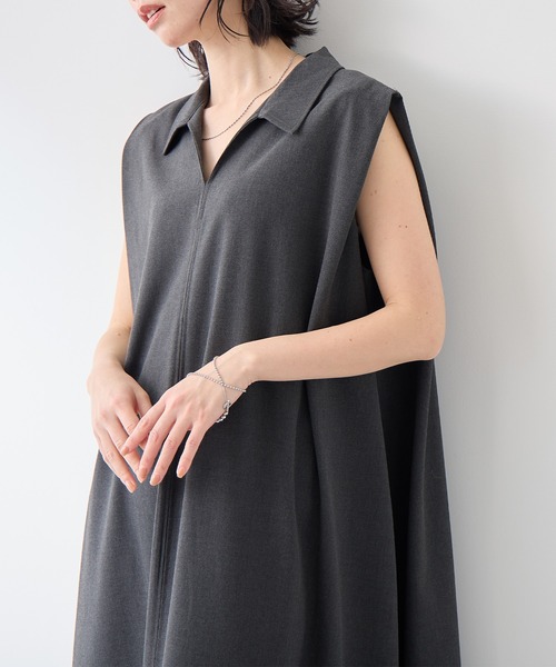 for/c(フォーシー)の「撥水スキッパーワンピース【サスティナブル】(ワンピース・レディース・グレー/チャコールグレー・M/L/LL)」の2枚目の写真