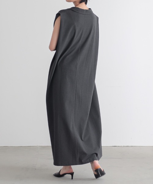 for/c(フォーシー)の「撥水スキッパーワンピース【サスティナブル】(ワンピース・レディース・グレー/チャコールグレー・M/L/LL)」の6枚目の写真