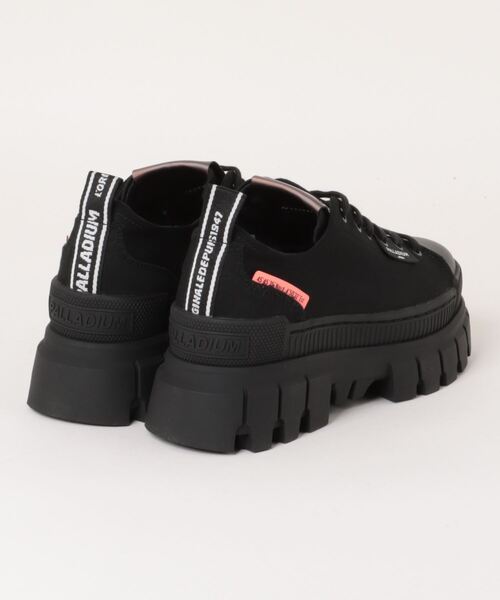 PALLADIUM（パラディウム）の「PALLADIUM/パラディウム/REVOLT LO TX（スニーカー・レディース・ホワイト/ブラック・24/25/23）」の3枚目の写真