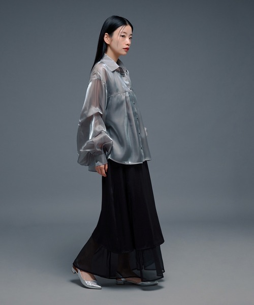 Ellno de Mavie(エルノデメヴィ)の「ボリュームタックグロッシーシアーシャツ(シャツ/ブラウス・レディース・ブラック/ライトグレー・FREE)」の20枚目の写真
