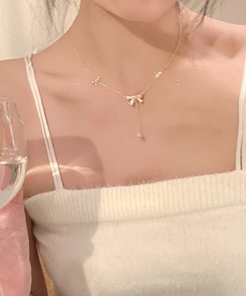 DiamondHearts(ダイヤモンドハーツ)の「リボン&ストーンチャームネックレス(ネックレス・レディース・シルバー/ゴールド系その他・FREE)」の4枚目の写真