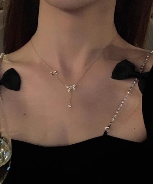 DiamondHearts(ダイヤモンドハーツ)の「リボン&ストーンチャームネックレス(ネックレス・レディース・シルバー/ゴールド系その他・FREE)」の5枚目の写真