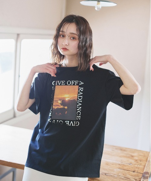 ad thie(アドティエ)の「アソートデザイン プリントTシャツ(Tシャツ/カットソー・レディース・ブラック系/グレー系1/ホワイト系1/ホワイト系2/グレー系2/グレー系3/ブラック系2・FREE)」の4枚目の写真