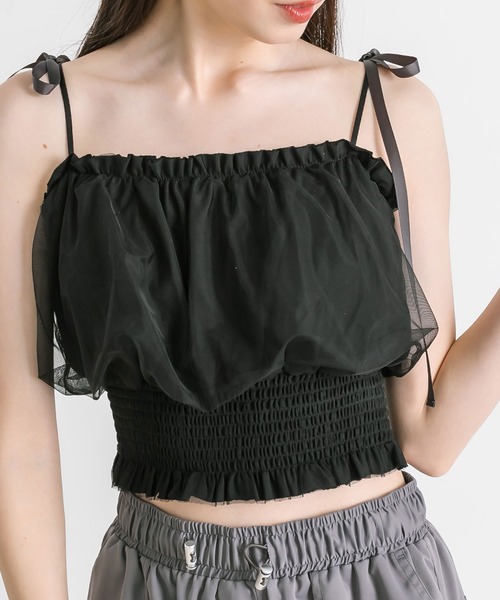 OLIVE des OLIVE（オリーブデオリーブ）の「チュール重ね裾シャーリングキャミ　1041060600（キャミソール・レディース・チャコールグレー/オフホワイト/ブラック・FREE）」の2枚目の写真