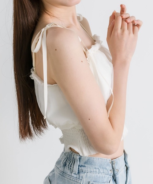 OLIVE des OLIVE（オリーブデオリーブ）の「チュール重ね裾シャーリングキャミ　1041060600（キャミソール・レディース・チャコールグレー/オフホワイト/ブラック・FREE）」の14枚目の写真