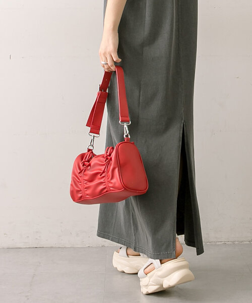 loti（ロティ）の「loti リボンギャザースクエアBAG（ショルダーバッグ・レディース・ブラック/シルバー/レッド・ONE SIZE）」の17枚目の写真