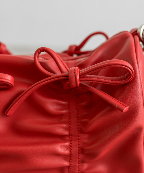 loti（ロティ）の「loti リボンギャザースクエアBAG（ショルダーバッグ・レディース・ブラック/シルバー/レッド・ONE SIZE）」の22枚目の写真