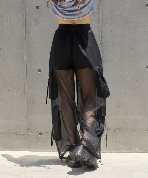 RAY CASSIN(レイカズン)の「シアーカーゴパンツ(カーゴパンツ・レディース・ホワイト/ブラック/ブルー・FREE)」の9枚目の写真