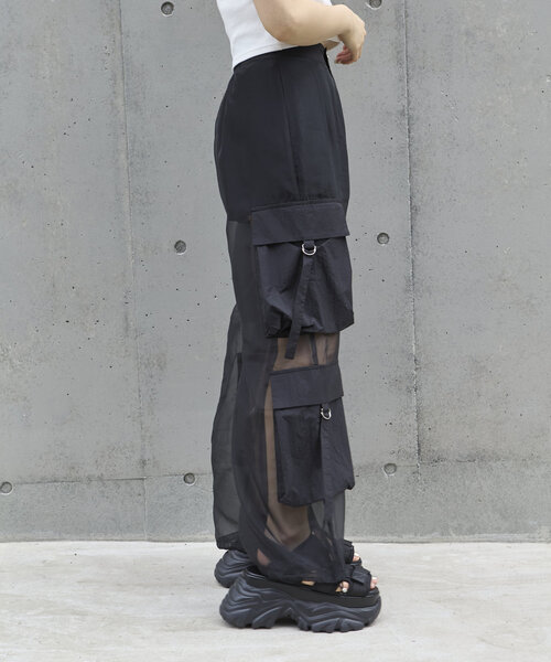 RAY CASSIN(レイカズン)の「シアーカーゴパンツ(カーゴパンツ・レディース・ホワイト/ブラック/ブルー・FREE)」の17枚目の写真