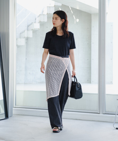 Kastane（カスタネ）の「【前後2WAY/4色展開】ピグメントリブTEE（Tシャツ/カットソー・レディース・ブルー/グレー/ブラック/アイボリー・FREE）」の11枚目の写真