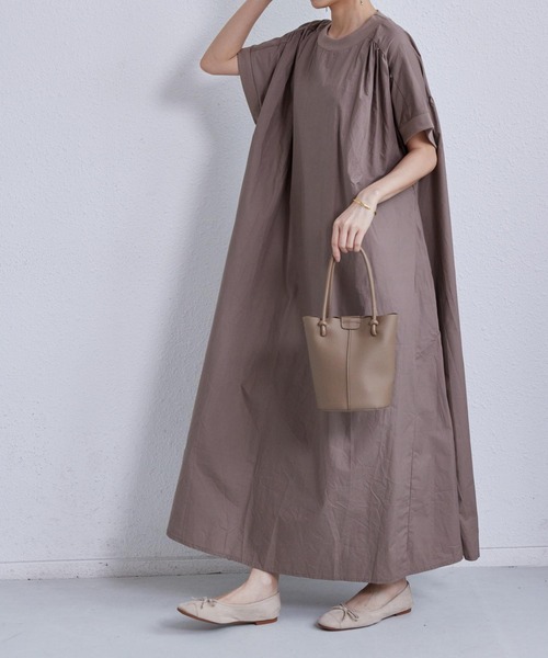 MAISON DE THERESE（メゾン ド テレーズ）の「フレンチ袖ビッグシルエットロングワンピース（ワンピース・レディース・ブラック/モカ/ネイビー/ホワイト・FREE）」の16枚目の写真