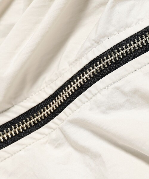 Ray BEAMS（レイビームス）の「Ray BEAMS / ギャザー ジップ サロペット ワンピース（ワンピース・レディース・ホワイト系その他6/ブラック・0/1）」の20枚目の写真