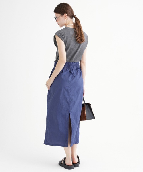 saloon（サルーン）の「SALOON(サルーン)/ドッキングタイトワンピース【洗濯機洗い可】（ワンピース・レディース・ブラック/ダークブルー/ベージュ・FREE）」の14枚目の写真