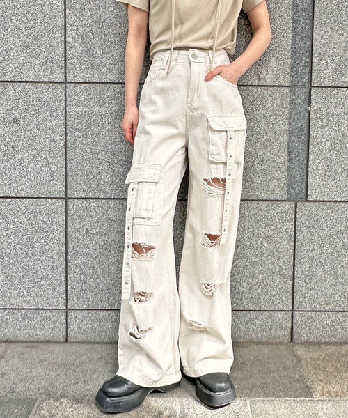 solleim(ソルレム)の「ダメージカーゴデニム(デニムパンツ・レディース・オフホワイト/ブルー/ブラック・S/M)」の3枚目の写真