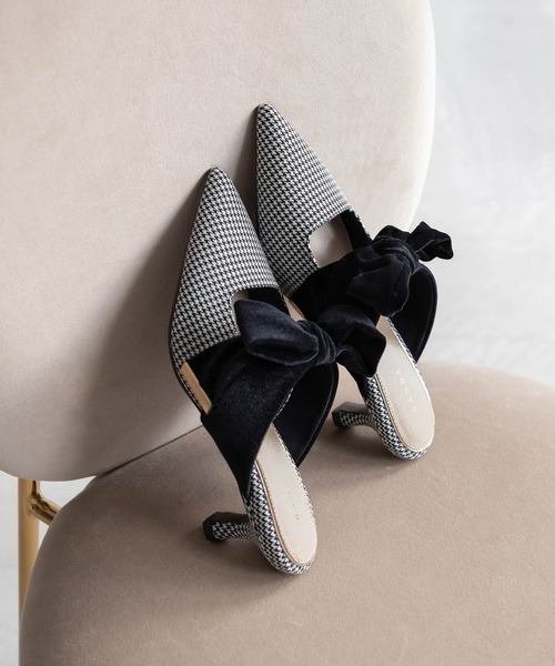 RANDA（ランダ）の「ベロアリボンミュールパンプス（パンプス・レディース・アイボリー/グレー系その他4/ブラック・LL/S/L/M）」の3枚目の写真