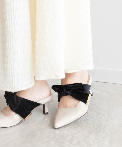 RANDA（ランダ）の「ベロアリボンミュールパンプス（パンプス・レディース・アイボリー/グレー系その他4/ブラック・LL/S/L/M）」の6枚目の写真