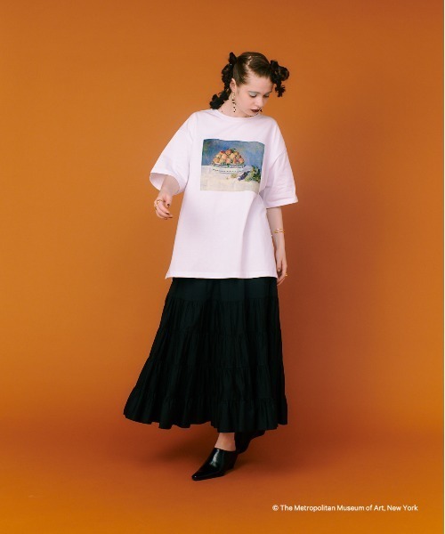 manana suerte(マニャーナスエルテ)の「THE METコラボ オーバーサイズTシャツ(Tシャツ/カットソー・レディース・ブラック/ホワイト・FREE)」の12枚目の写真
