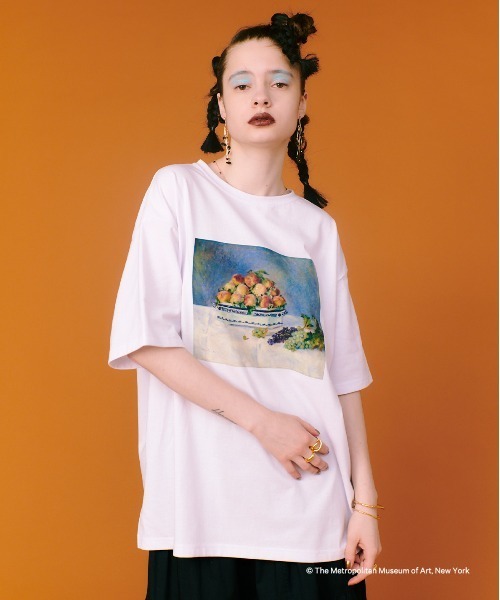 manana suerte(マニャーナスエルテ)の「THE METコラボ オーバーサイズTシャツ(Tシャツ/カットソー・レディース・ブラック/ホワイト・FREE)」の5枚目の写真