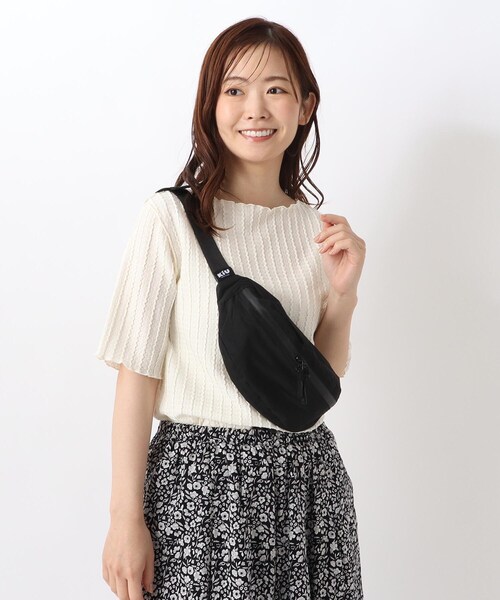 one'sterrace(ワンズテラス)の「kiu ウォータープルーフボディバッグ S(ボディバッグ/ウエストポーチ・レディース・ブラック系8/グリーン系その他6・99)」の12枚目の写真