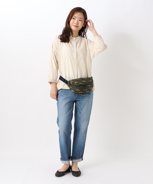 one'sterrace(ワンズテラス)の「kiu ウォータープルーフボディバッグ S(ボディバッグ/ウエストポーチ・レディース・ブラック系8/グリーン系その他6・99)」の4枚目の写真