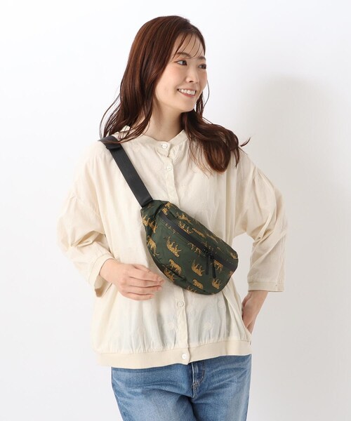 one'sterrace(ワンズテラス)の「kiu ウォータープルーフボディバッグ S(ボディバッグ/ウエストポーチ・レディース・ブラック系8/グリーン系その他6・99)」の6枚目の写真