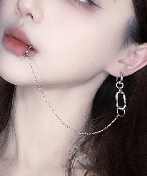 B.I.D.(ビーアイディー)の「《フェイクリップチェーンピアス イヤーカフ/ユニセックス(MA)(ピアス(片耳用)・レディース・シルバー・FREE)」の2枚目の写真