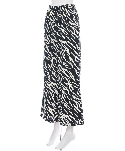 clear（クリア）の「アニマルプリントパンツ［大人 カジュアル ゼブラ柄］≪再入荷≫（その他パンツ・レディース・アイボリー/ブラック・F）」の3枚目の写真