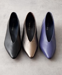 HIMIKO（ヒミコ）の「【Made in Japan】Vカットブロックヒールパンプス/641309（パンプス・レディース）」