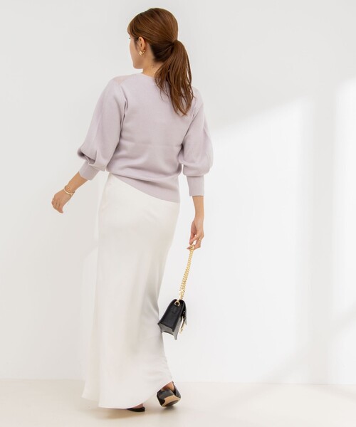 NOLLEY’S Sophi(ノーリーズソフィ)の「部分シアーパワショルプルオーバーニット(ニット/セーター・レディース・ホワイト/ベビーピンク/ブラック・38)」の11枚目の写真