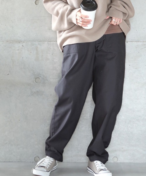 HUG.U(ハグユー)の「ほどゆるカーゴパンツ(チノパンツ・レディース・ベージュ/ダークグレー/サンドベージュ/ブラック/カーキ・M/L/XL)」の3枚目の写真