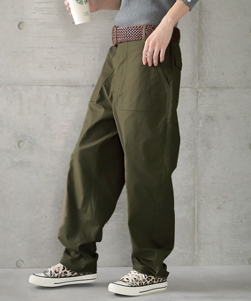 HUG.U(ハグユー)の「ほどゆるカーゴパンツ(チノパンツ・レディース・ベージュ/ダークグレー/サンドベージュ/ブラック/カーキ・M/L/XL)」の20枚目の写真