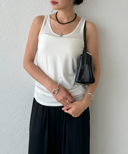 RIVE DROITE（リヴドロワ）の「【MYSELFbyRD（マイセルフバイリヴドロワ）】baseTANK（タンクトップ・レディース・オフホワイト/ブラック/ブラウン・FREE）」の2枚目の写真