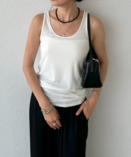 RIVE DROITE（リヴドロワ）の「【MYSELFbyRD（マイセルフバイリヴドロワ）】baseTANK（タンクトップ・レディース・オフホワイト/ブラック/ブラウン・FREE）」の4枚目の写真