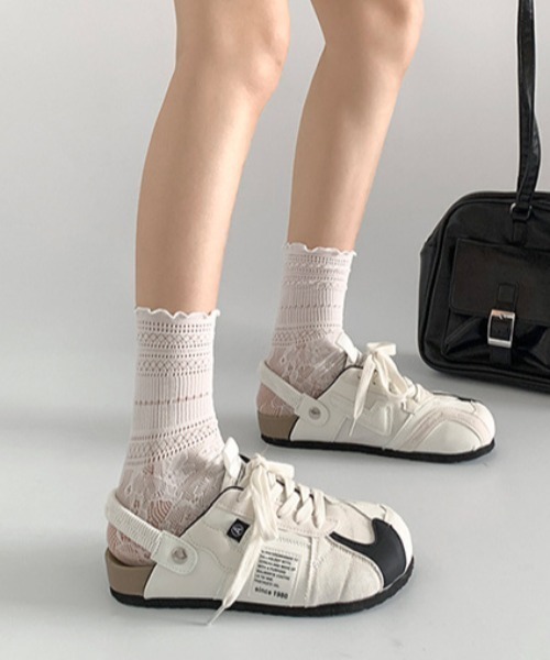 Vipoa（ヴィポア）の「スニーカー風 コンフォートシューズ（サンダル・レディース・ホワイト/グレー・SMALL/MEDIUM/LARGE）」の3枚目の写真