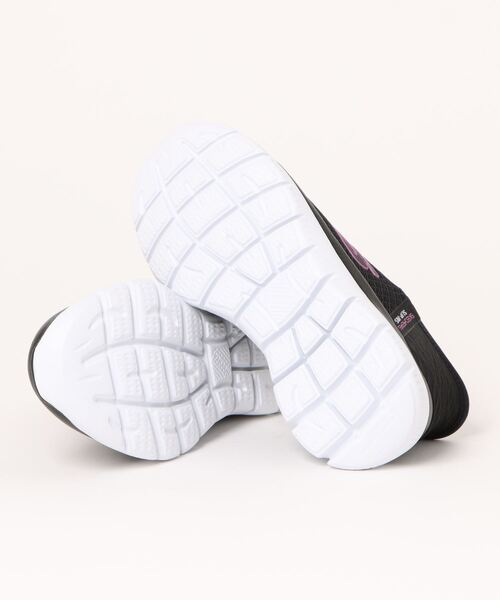 SKECHERS(スケッチャーズ)の「《SKECHERS》SUMMITS(スリッポン・キッズ・ブラック/ネイビー・18.0cm/19.0cm/20.0cm/21.0cm/17.0cm/21.5cm)」の4枚目の写真