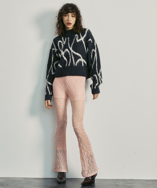 uyu.(ウユ)の「Art pattern high neck knit / アート模様 ハイネックニット【uyu./ウユ】(ニット/セーター・レディース・チャコールグレー/アイボリー・FREE)」の9枚目の写真