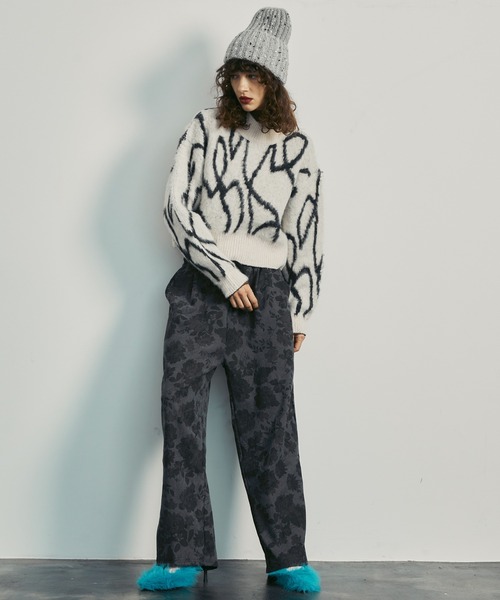 uyu.(ウユ)の「Art pattern high neck knit / アート模様 ハイネックニット【uyu./ウユ】(ニット/セーター・レディース・チャコールグレー/アイボリー・FREE)」の16枚目の写真