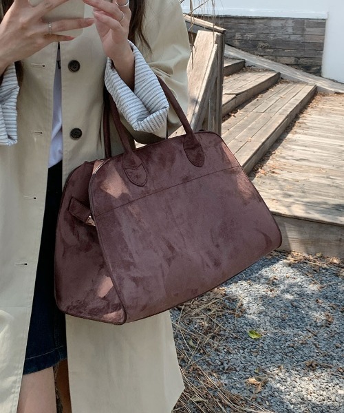 FREE STYLISTS（フリー スタイリスト）の「サイドベルトビッグスエード調トートバッグ トラベルバッグ Y2K（ボストンバッグ・レディース・ブラック/ブラウン・FREE）」の18枚目の写真