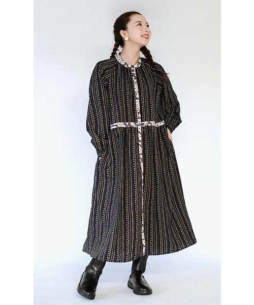 e-zakkamania stores(イーザッカマニアストアーズ)の「ドットライン シャツワンピース(シャツワンピース・レディース・ブラック・フリー)」の2枚目の写真