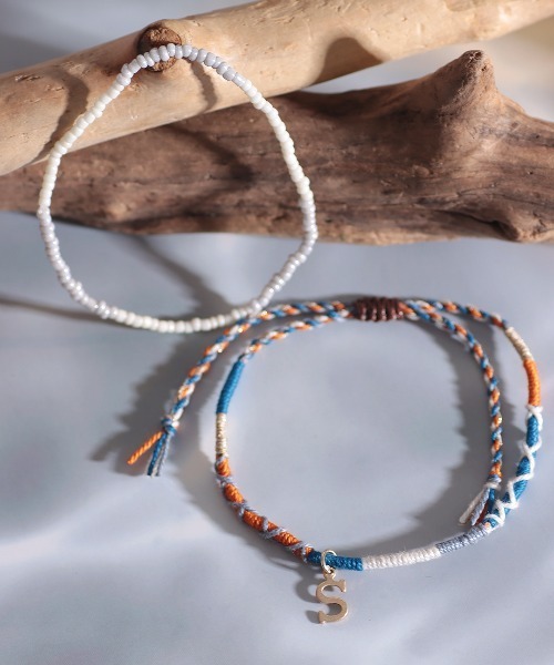 チチカカ（チチカカ）の「イニシャルミサンガブレスレット 2本セット（ブレスレット・レディース・その他6/その他5/その他3/その他2/その他1/その他4・FREE）」の5枚目の写真