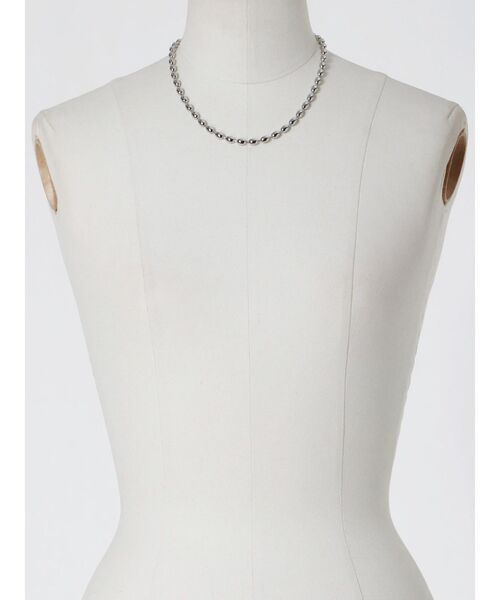 ELENDEEK(エレンディーク)の「オーバルボールチェーンネックレス(ネックレス・レディース・シルバー/ゴールド・FREE)」の3枚目の写真